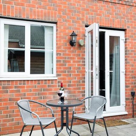 Walsall Group Accommodation Экстерьер фото