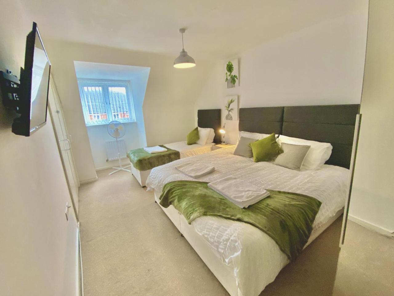 Walsall Group Accommodation Экстерьер фото