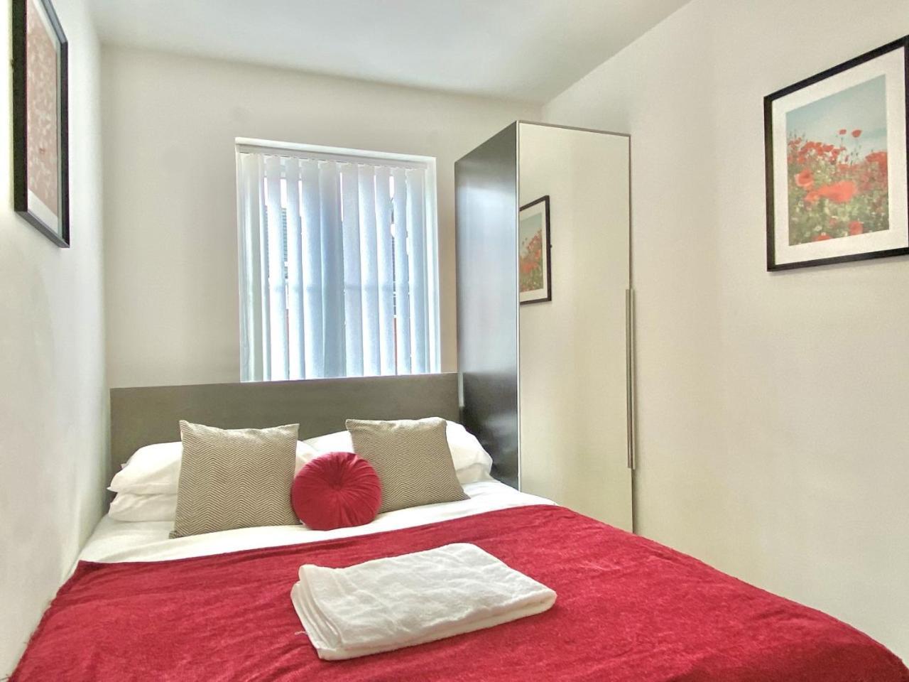 Walsall Group Accommodation Экстерьер фото