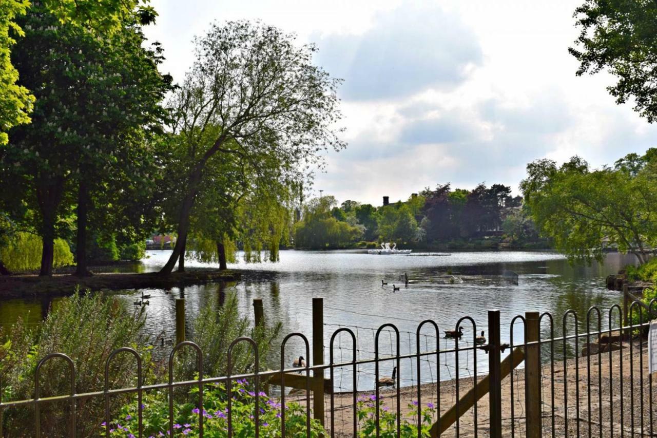 Walsall Group Accommodation Экстерьер фото